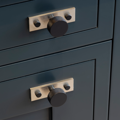 MIX Diamond Knurled Cabinet Knob & Backplate - Mixed Finish
