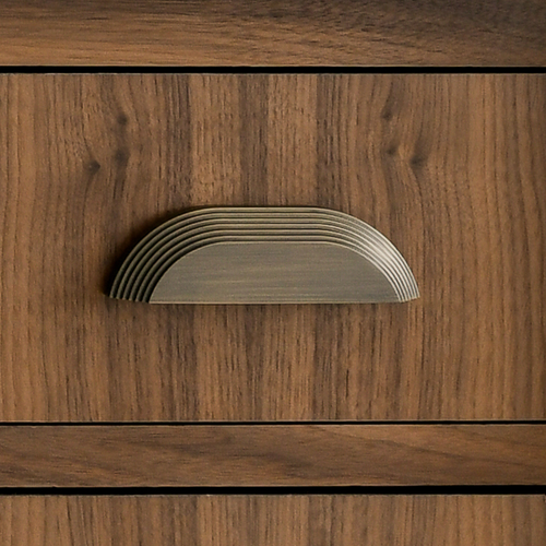 Victoria Stepped Cup Pull Handle