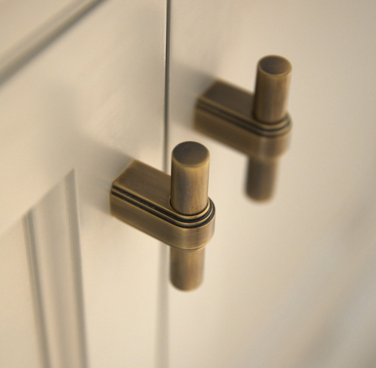 Satin Antique :  Finish In Focus