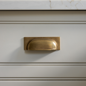 Design by Rachael Somerville Interiors. Photography by Handover Agency. Product shown in our aged brass (BEL) finish. 