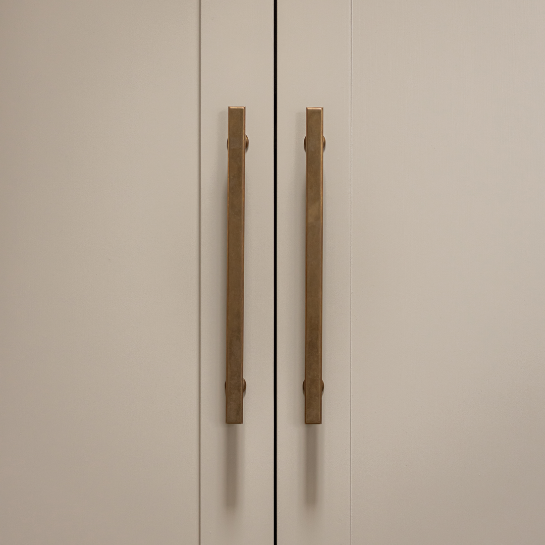 Design by Rachael Somerville Interiors. Photography by Handover Agency. Product shown in our aged brass (BEL) finish.  