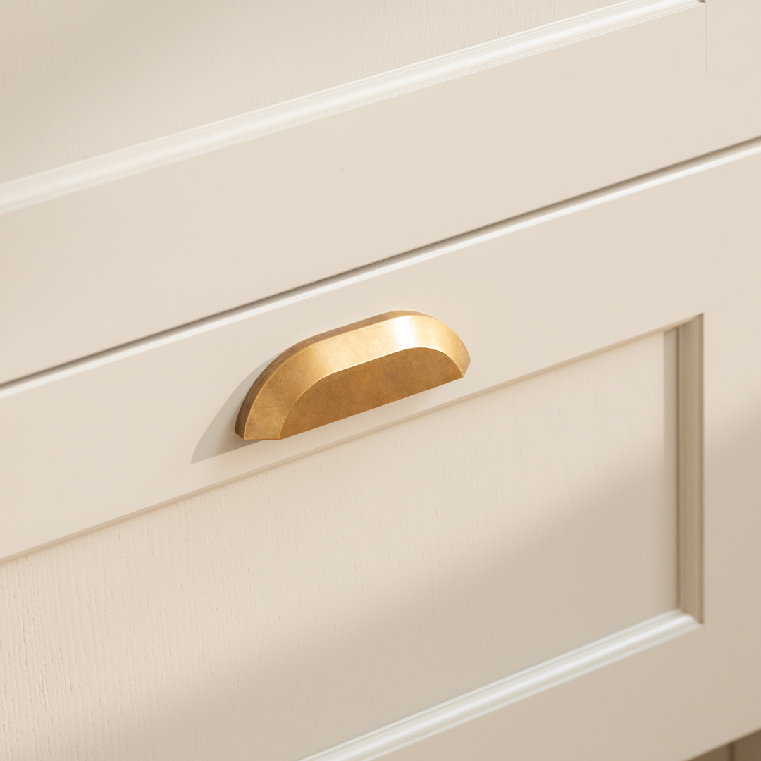 Design by Summer House Interiors. Photography by Handover Agency. Product shown in our aged brass (BEL) finish.  