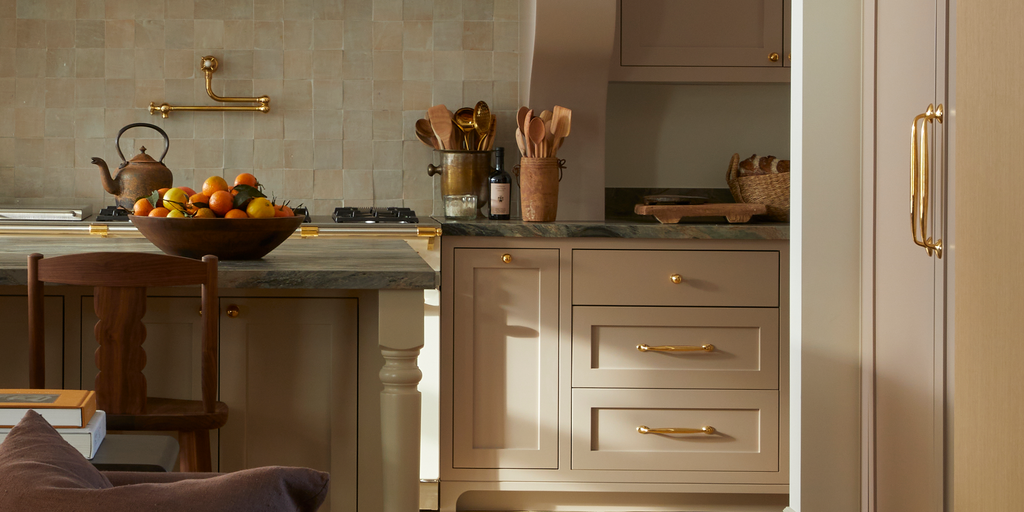 Design by Ashley Montgomery Design. Photography by Lauren Miller. Product shown in our polished brass unlacquered (PBUL) finish