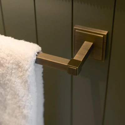 Design by Sophie Paterson Interiors. Photography by Ray Main. Product shown in our satin antique satin lacquered (SAS) finish.