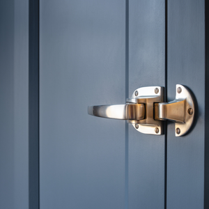 Design by Guild Anderson Furniture. Photography by Charlie O'Beirne - Lukonic Photography. Product shown in our satin nickel plate (SNP) finish. 