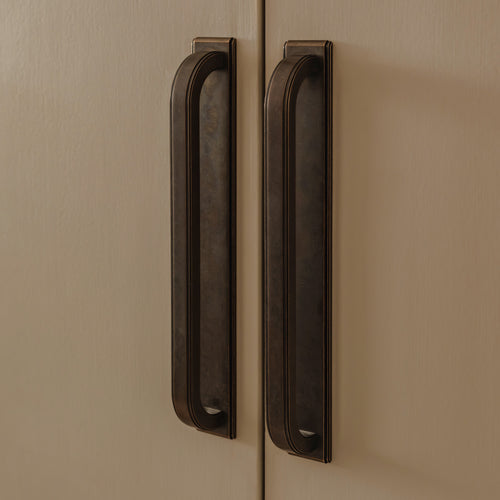 Dougan Cabinet Handle with Backplate