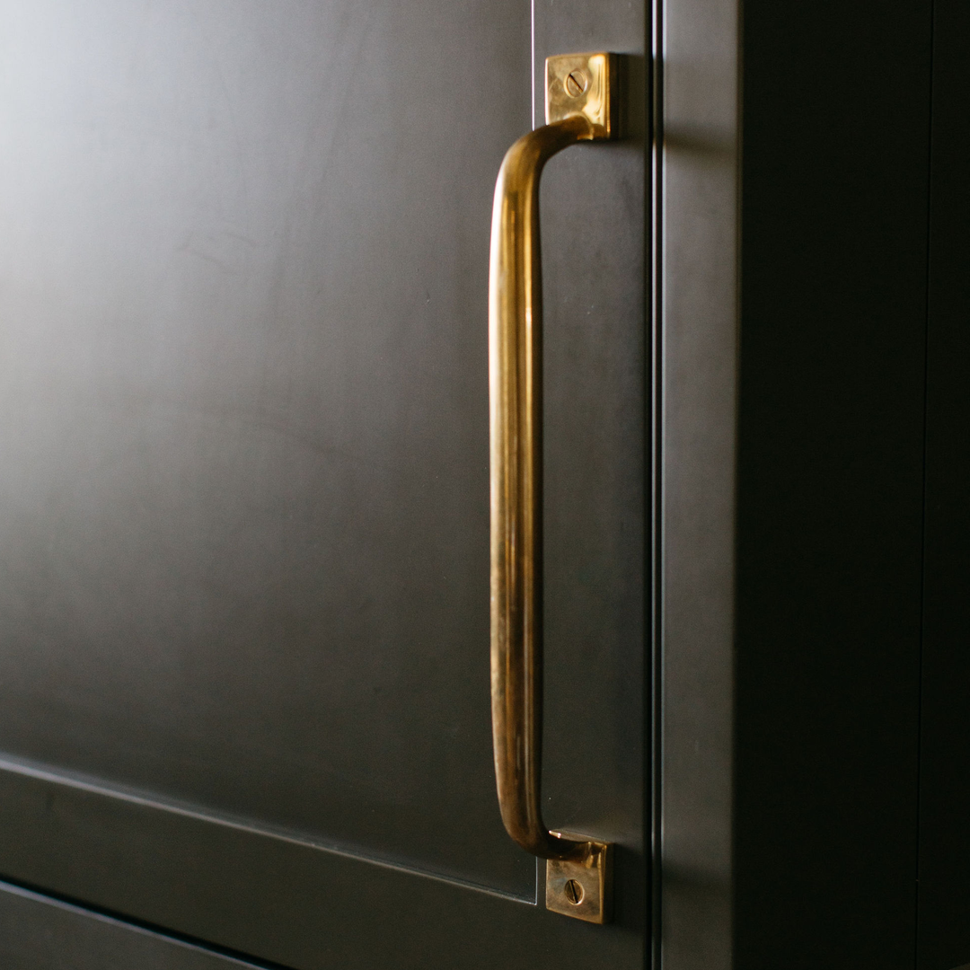 Design by Kate Marker Interiors. Product shown in our polished brass unlacquered (PBUL) finish. 
