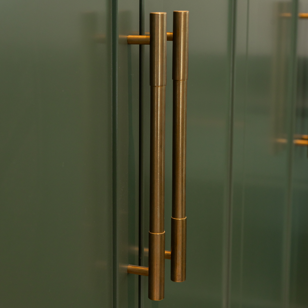 Design by Christina Noel Interiors. Photography by Chad Munro. Product shown in our aged brass (BEL).
