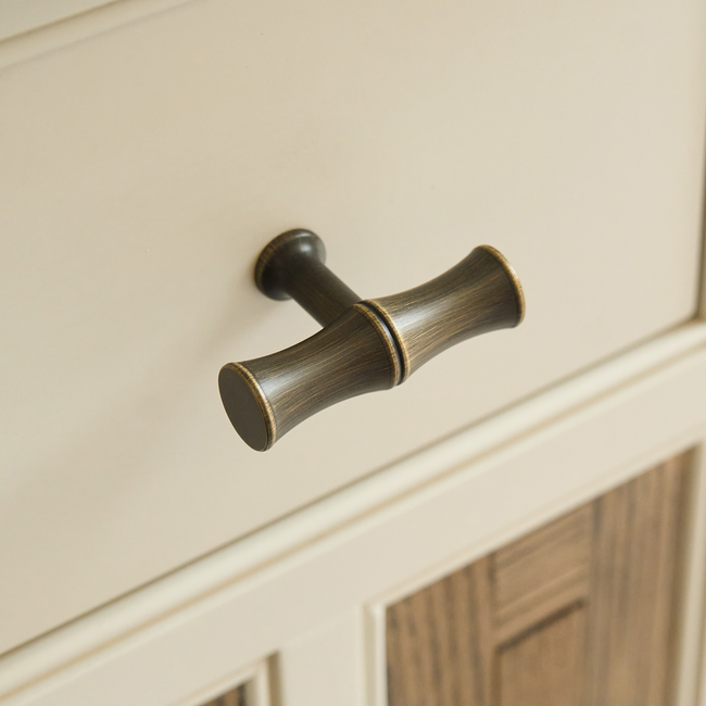 Design by Holly Oak House. Photography by Joey Kendal Brown. Product shown in our satin antique satin lacquered (SAS) finish.