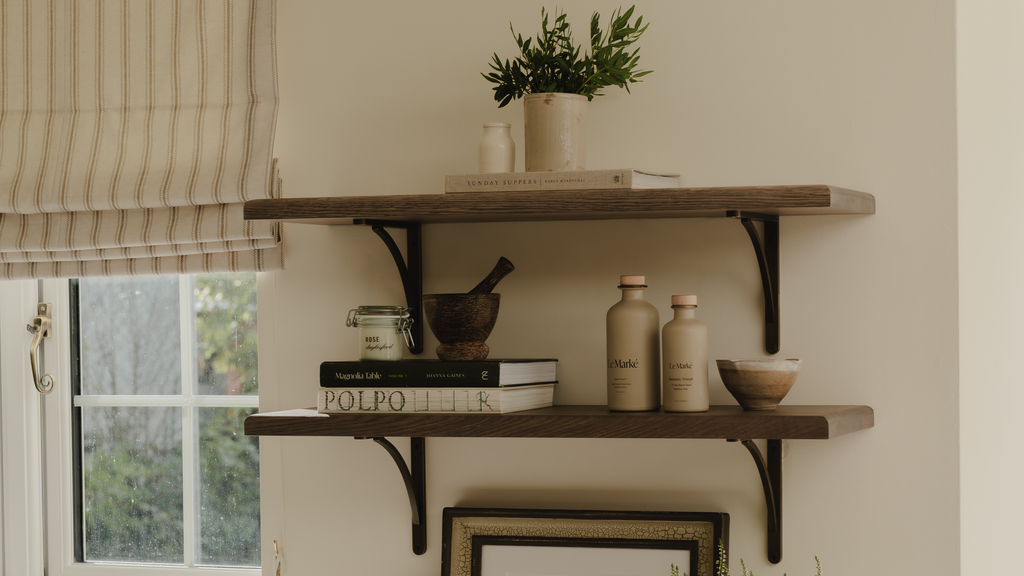Design by Rosewood Interiors and Holly Oak House. Photography by Joey Kendal Brown. 