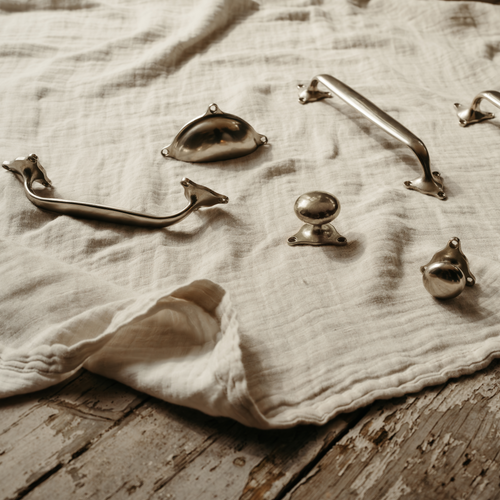 Oldbury Plain White Bronze Cabinet Knob