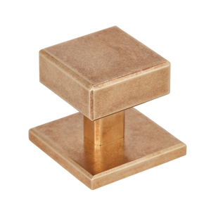 Product shown in our burnished brass (BEL) finish