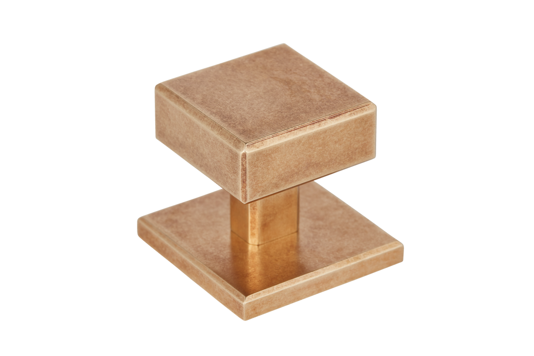 Product shown in our burnished brass (BEL) finish