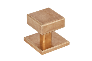 Product shown in our burnished brass (BEL) finish