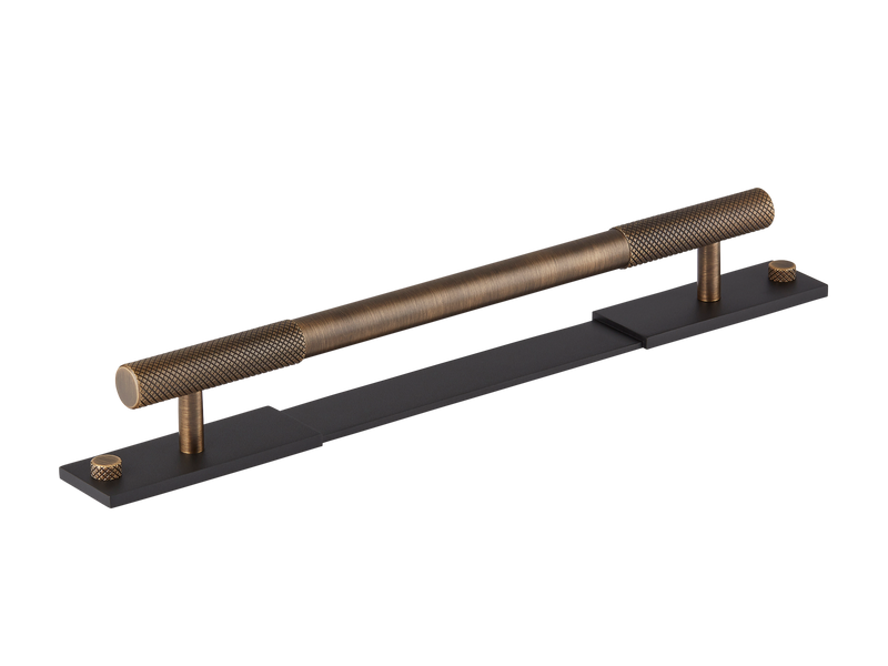 MIX Diamond Knurled Cabinet Handle & Backplate - Mixed Finish